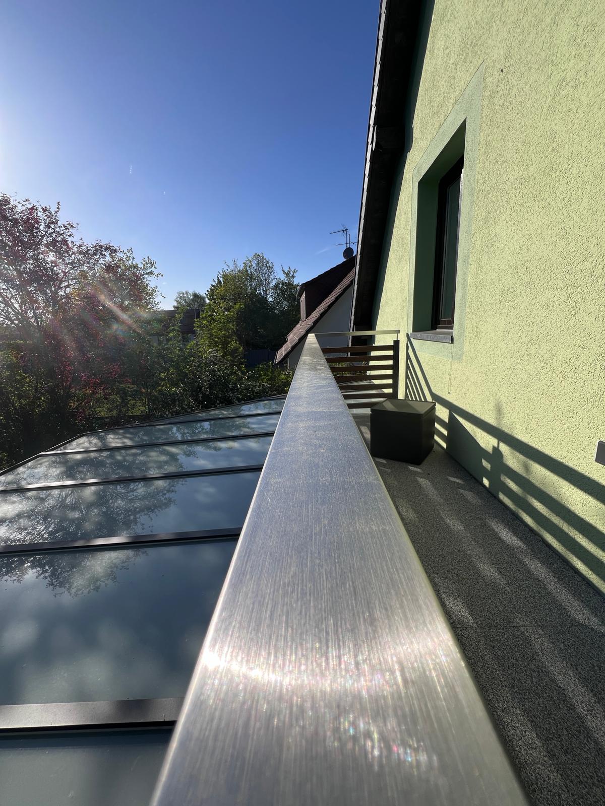 Nahansicht Edelstahlhandlauf